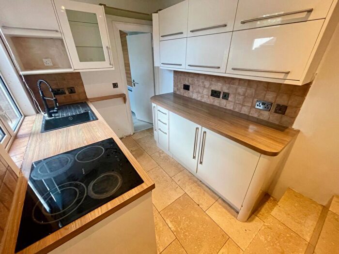 3 Bedroom House To Rent In Milton Road, Luton, LU1