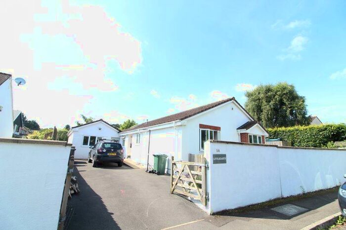 3 Bedroom Bungalow To Rent In Parsons Mead, Bristol, BS48