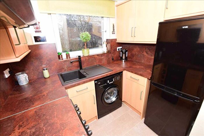 1 Bedroom Apartment For Sale In MacDonald Grove, Bellshill, ML4