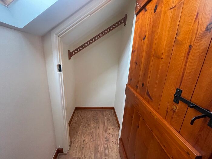 1 Bedroom Mews To Rent In Royal Oak Mews, Lampeter, SA48