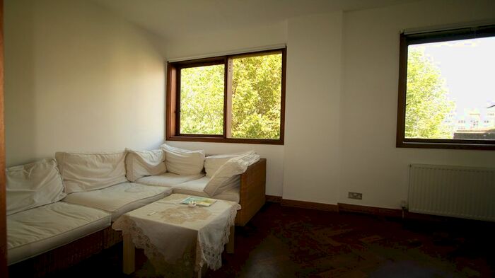 2 Bedroom Flat To Rent In Hungerford House, Napier Place, Kensington, London, W14