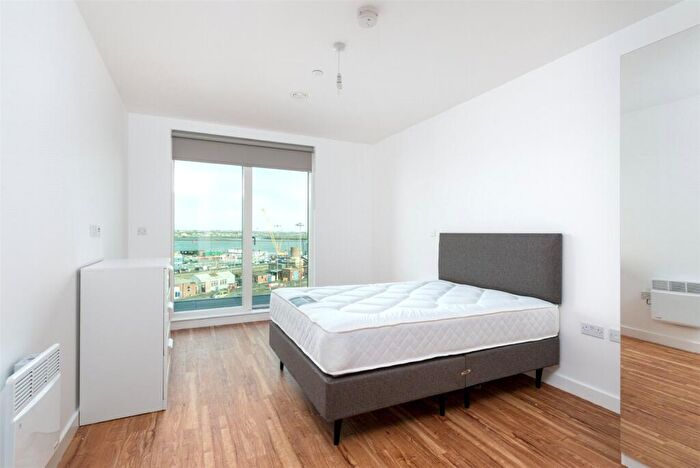 2 Bedroom Flat To Rent In Chatham Waters, North House, Gillingham Gate Road, Gillingham, ME4