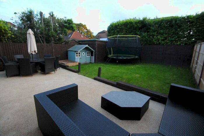 3 Bedroom Detached House To Rent In Sway Gardens, Muscliff, Bournemouth, BH8