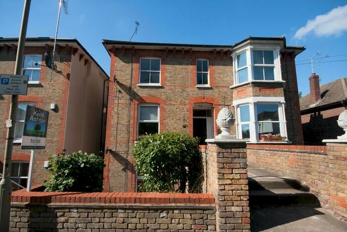 1 Bedroom Flat To Rent In Rose Valley, Brentwood, CM14