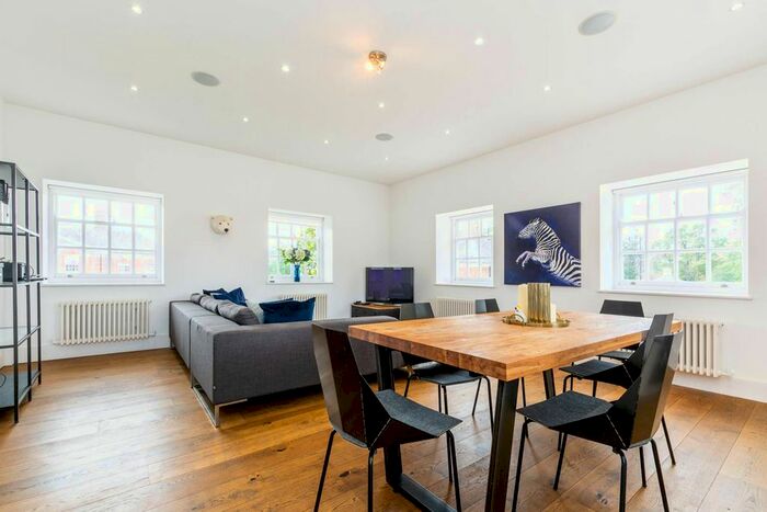 1 Bedroom Flat For Sale In Vitali Close, Roehampton, London, SW15