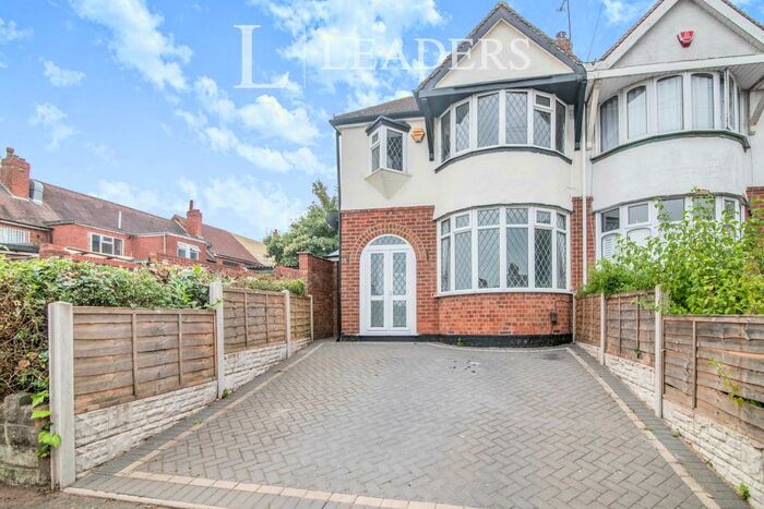 3 Bedroom Semi-Detached House To Rent In Meadfoot Avenue, B14