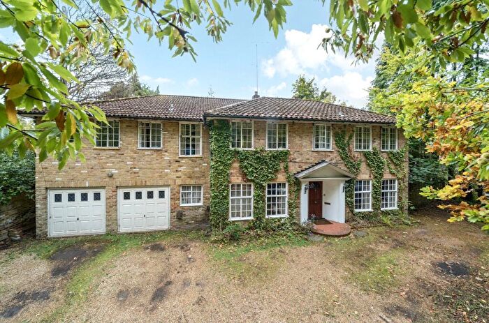 5 Bedroom Detached House For Sale In London Road, Camberley, Surrey, GU15