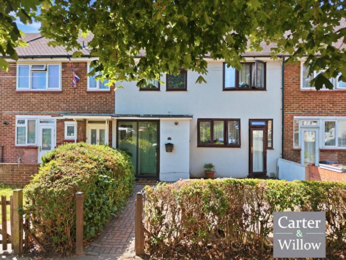 3 Bedroom Terraced House For Sale In Bevan Avenue, Barking, IG11