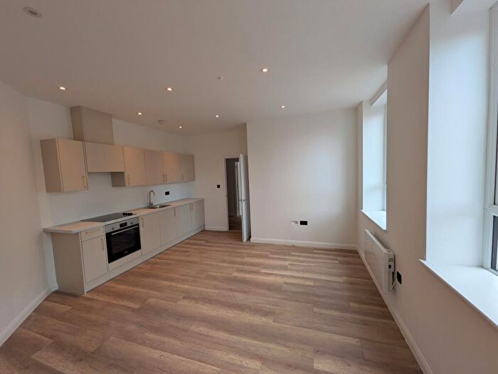 1 Bedroom Apartment To Rent In London Road, Redhill, Redhill, RH1