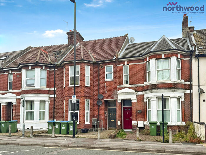 1 Bedroom Flat To Rent In Bernard Street, SO14