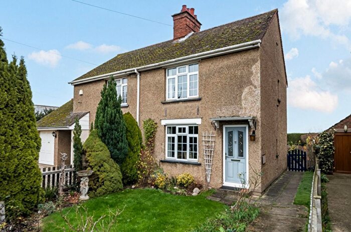 2 Bedroom Semi-Detached House For Sale In High Street, Roxton, MK44