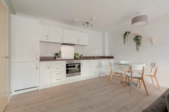 2 Bedroom Flat To Rent In South Carron Wynd, Leith, EH6