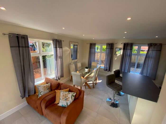 2 Bedroom Semi-Detached House To Rent In Richmond Park Road, Bournemouth, BH8