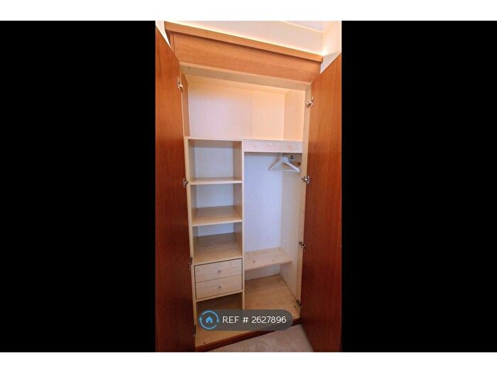 1 Bedroom Flat To Rent In East Block, London, SE1