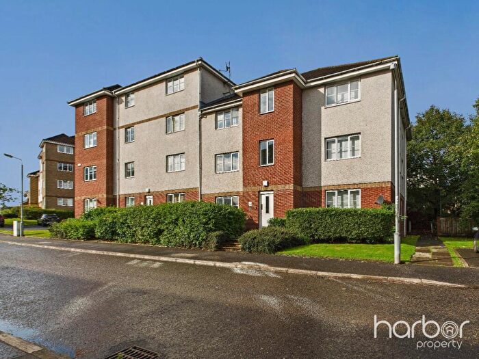 2 Bedroom Flat For Sale In Eversley Street, Tollcross, Glasgow, City Of Glasgow, G32