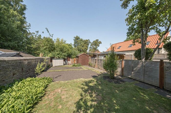 2 Bedroom Terraced House For Sale In Ermine Street, Ancaster, NG32