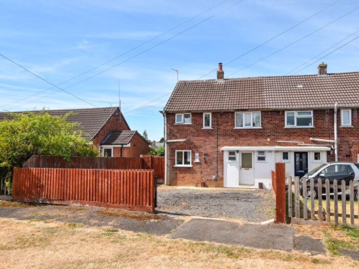 3 Bedroom Semi-Detached House For Sale In Marlow Road, Towcester, NN12