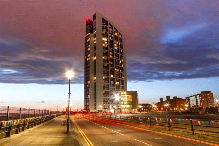 2 Bedroom Apartment For Sale In Princes Parade, Liverpool, Merseyside, L3