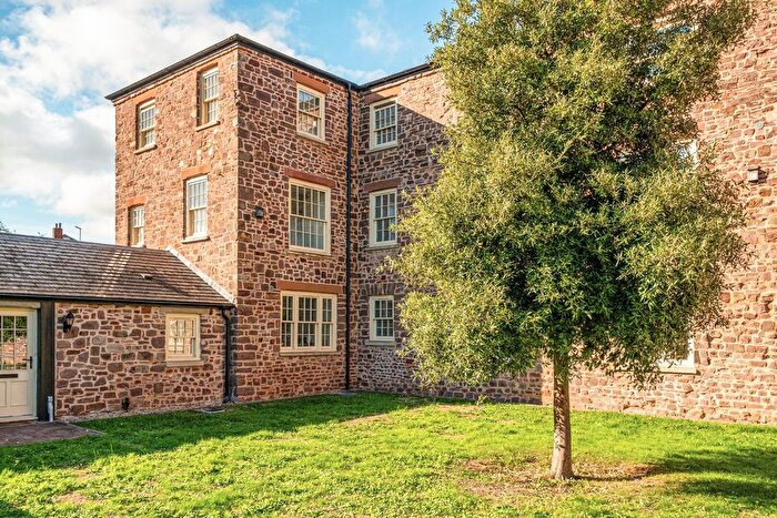 2 Bedroom Flat For Sale In Perreyman Square, Tiverton, Devon, EX16