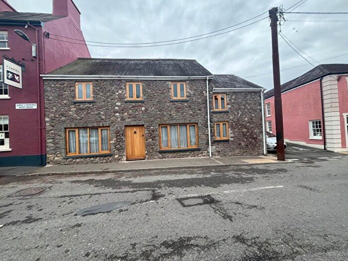 4 Bedroom End Of Terrace House For Sale In Queens Square, Llangadog, Carmarthenshire., SA19