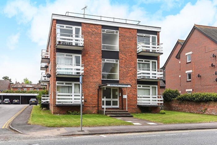 Apartment To Rent In Newbury, Berkshire, RG14