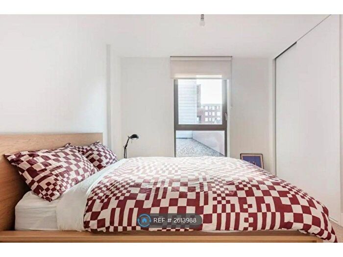 1 Bedroom Flat To Rent In Palladium Court, London, SW2