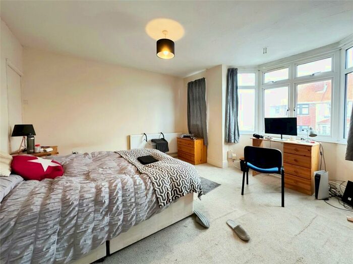 5 Bedroom House To Rent In Kitchener Road, Southampton, Hampshire, SO17