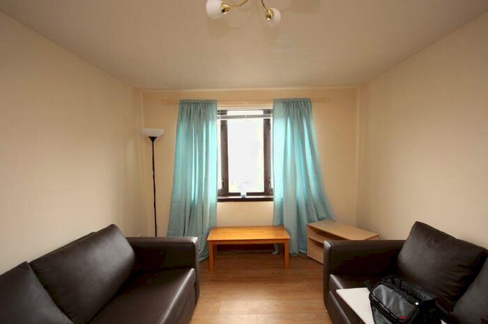 2 Bedroom Flat To Rent In Great Northern Road, Woodside, Aberdeen, AB24