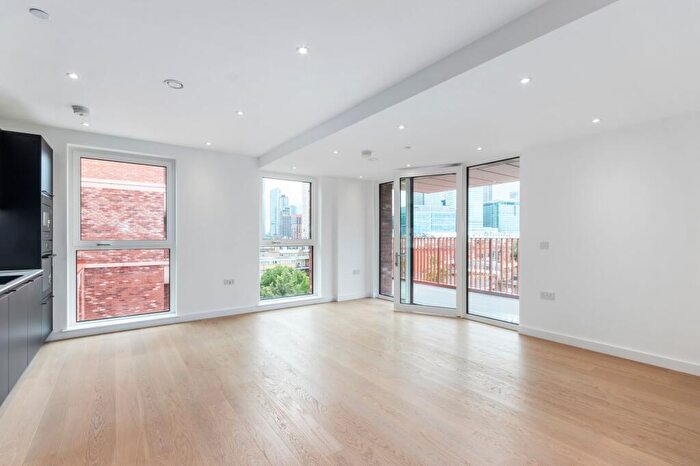 1 Bedroom Apartment To Rent In Quest House, Escapade Place, London, E14