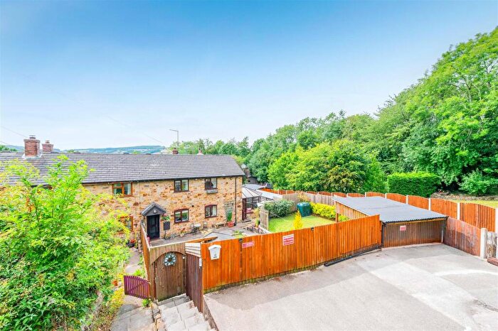 2 Bedroom Cottage For Sale In Forest Hills, Chirk, LL14