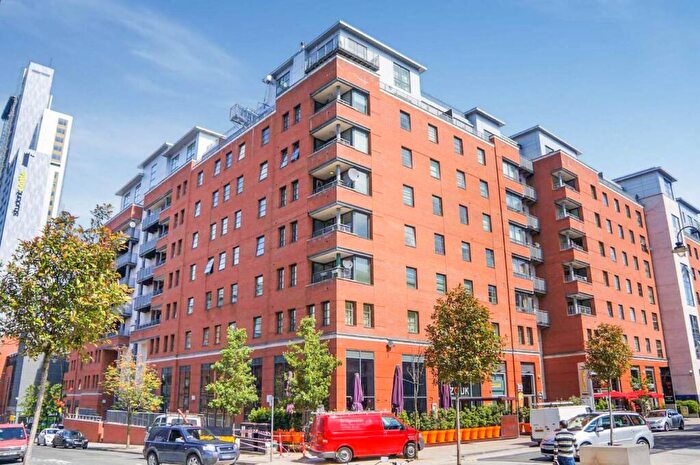 2 Bedroom Flat To Rent In The Quadrangle, Lower Ormond Street, Southern Gateway, Manchester, M1