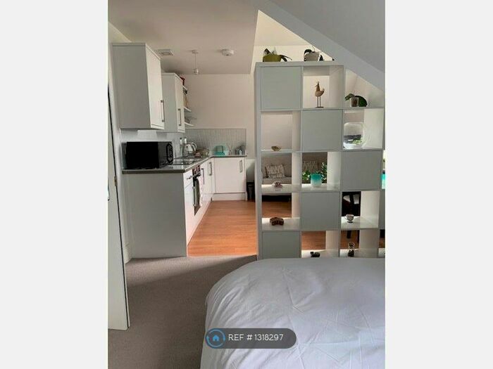 Studio To Rent In Murcia House, London E8
