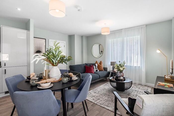 1 Bedroom Apartment For Sale In Riverside West, West Street, Erith, Kent, DA8