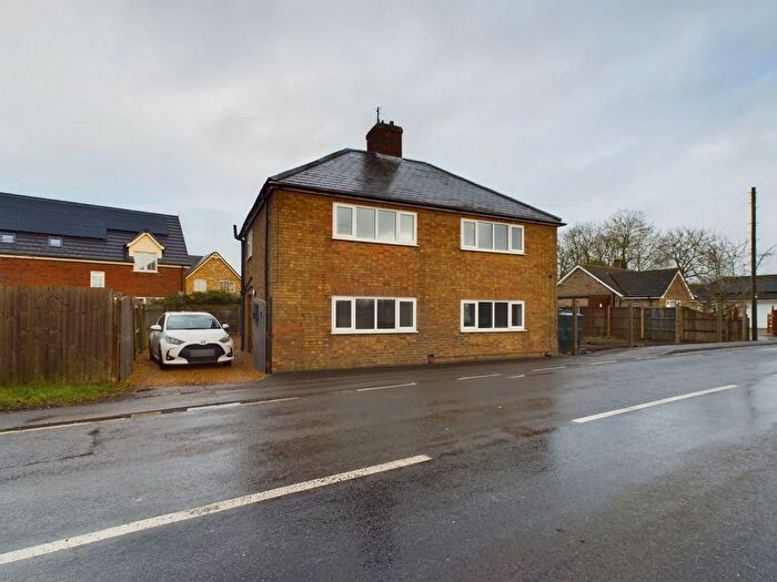 3 Bedroom Detached House To Rent In Station Road, Holme, Peterborough, PE7