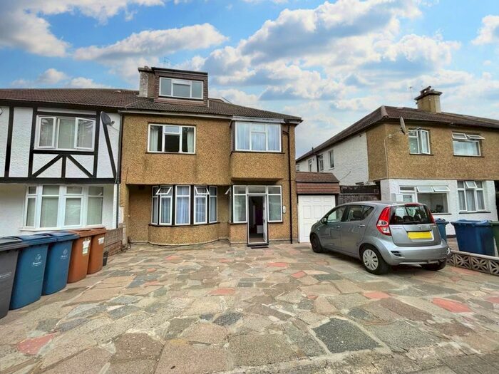 1 Bedroom Flat To Rent In Carlton Avenue, Harrow, HA3