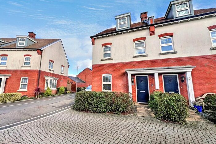 3 Bedroom Semi-Detached House For Sale In Wareham, BH20