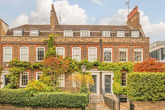 5 Bedroom Property To Rent In Parkshot, Richmond, TW9