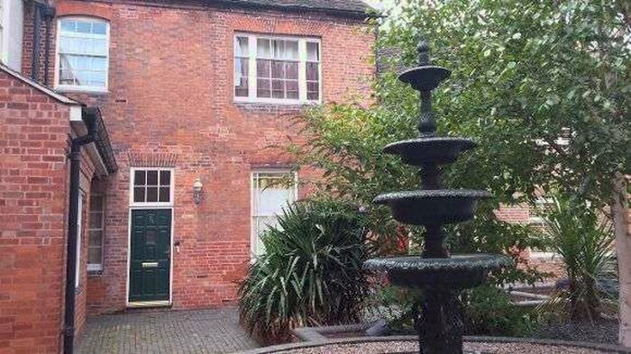 2 Bedroom Property To Rent In 167-169 Horninglow Road Burton Upon Trent, DE14