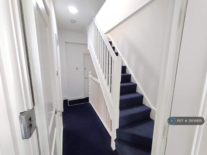 4 Bedroom Terraced House To Rent In Farnborough Avenue, London, E17