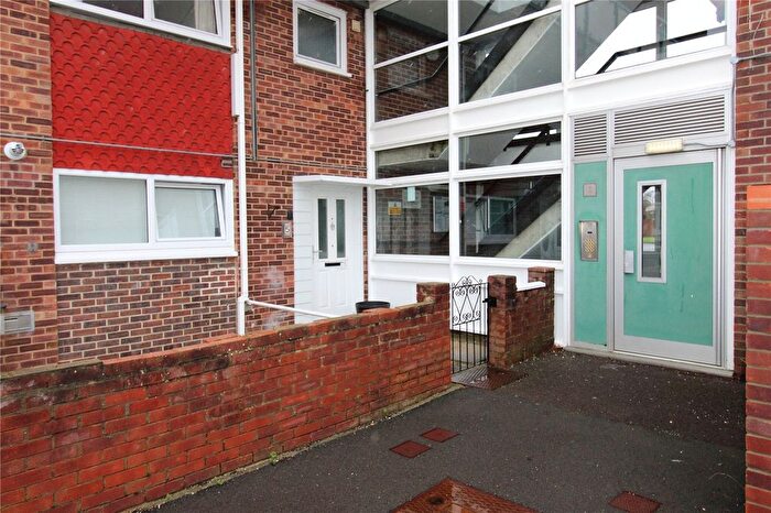 3 Bedroom Maisonette For Sale In Nashe Way, Fareham, Hampshire, PO15