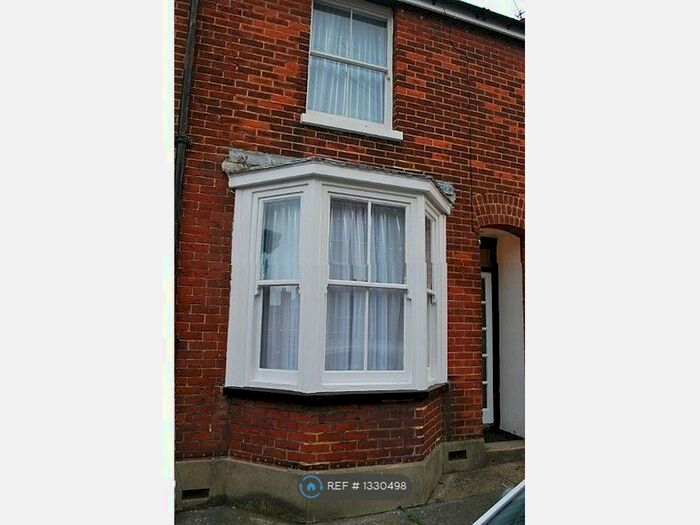 4 Bedroom Terraced House To Rent In Lancaster Road, Canterbury, CT1