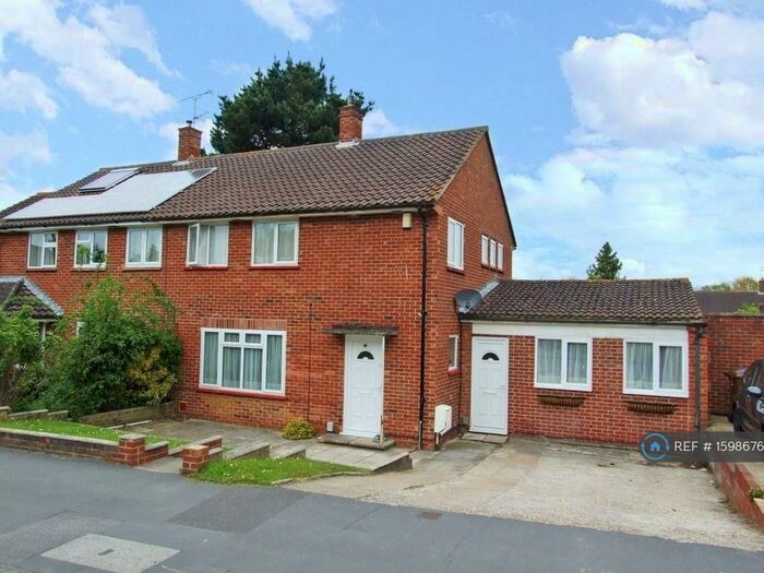 Studio To Rent In Moordale Avenue, Bracknell, RG42