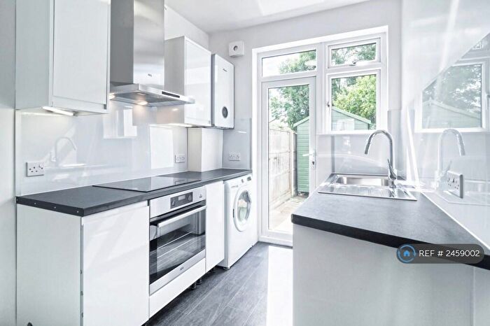 3 Bedroom Terraced House To Rent In Hampden Road, Harrow, HA3