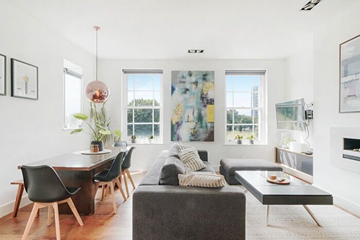 2 Bedroom Flat For Sale In Bridport Place, Shoreditch, N1