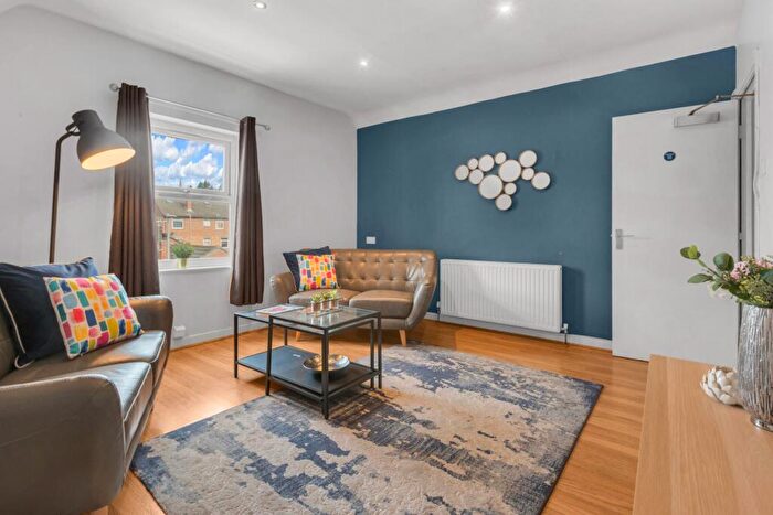 3 Bedroom House To Rent In Kirkstall Road, Leeds, LS4