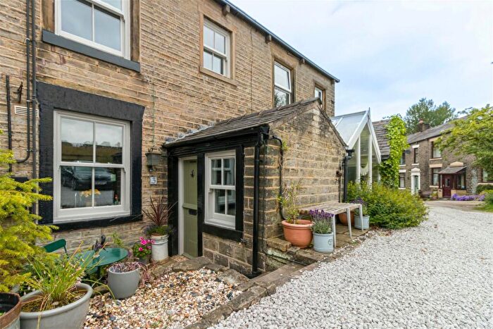 3 Bedroom Cottage For Sale In Slackcote Lane, Delph, Saddleworth, OL3