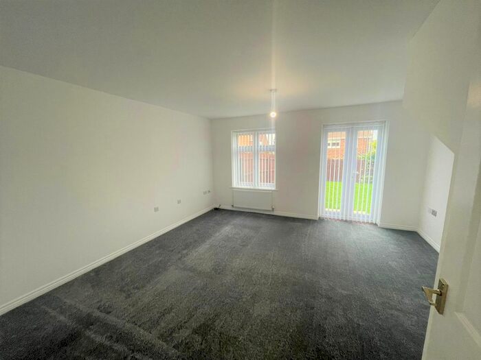 3 Bedroom Semi-Detached House To Rent In Donside Close, Boldon Colliery NE35