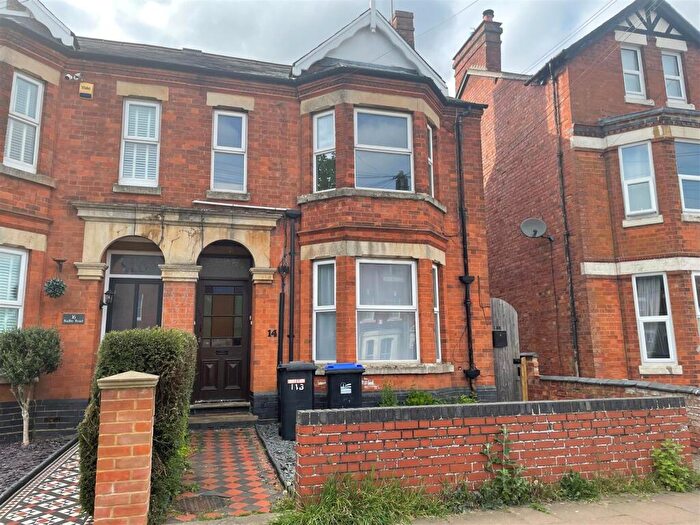 2 Bedroom Flat To Rent In Badby Road, Daventry, NN11