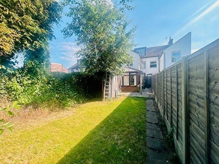 5 Bedroom House To Rent In Townsend Road, Chesham, HP5