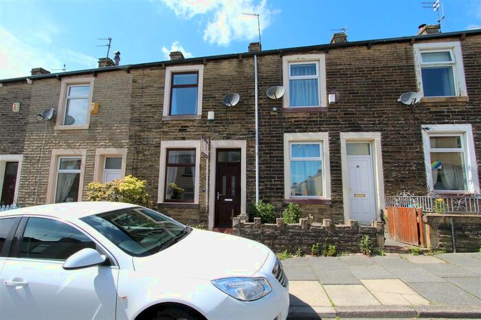 2 Bedroom Property To Rent In Oak Street, Burnley, BB12